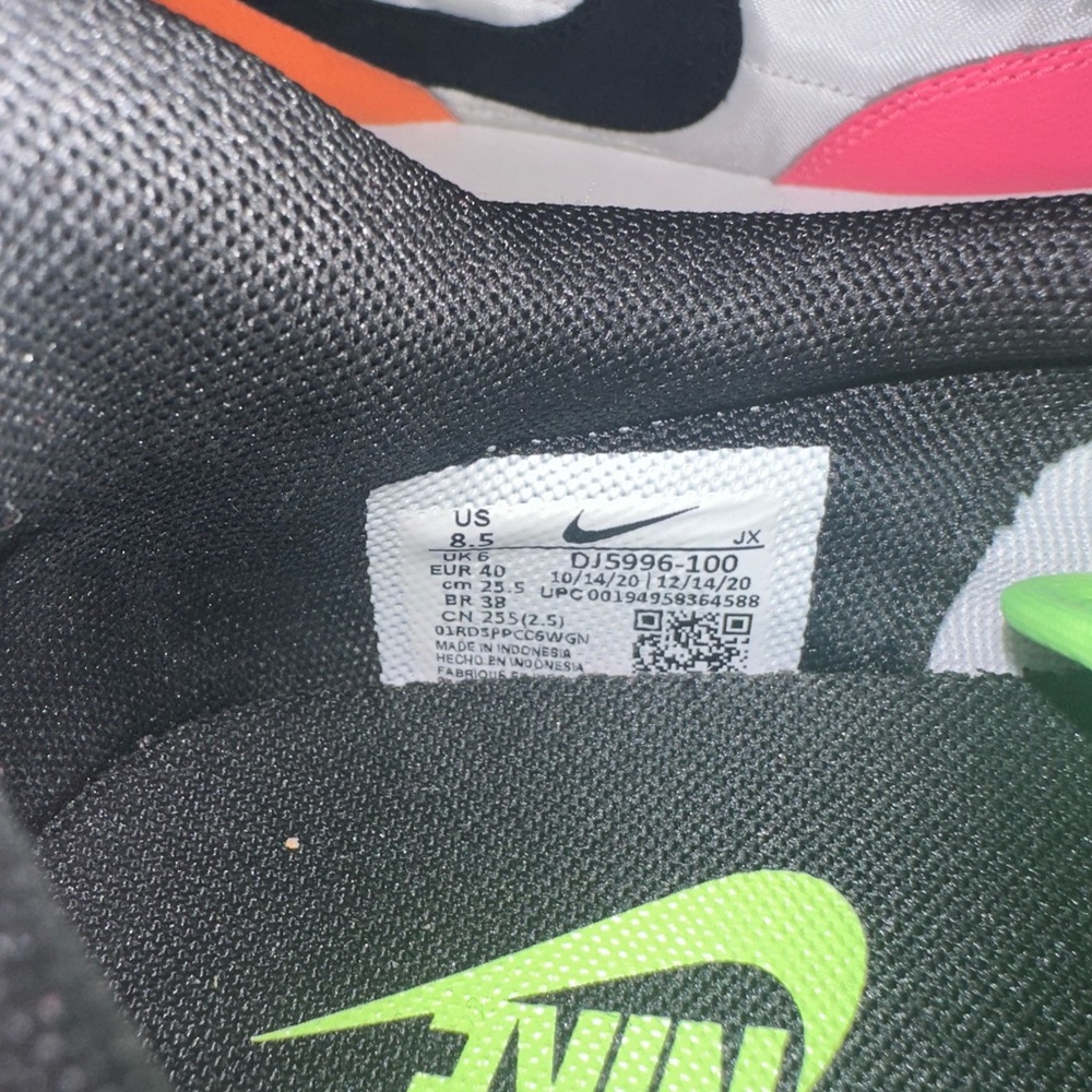 Colorful Nike Waffle - Picture 8 of 8